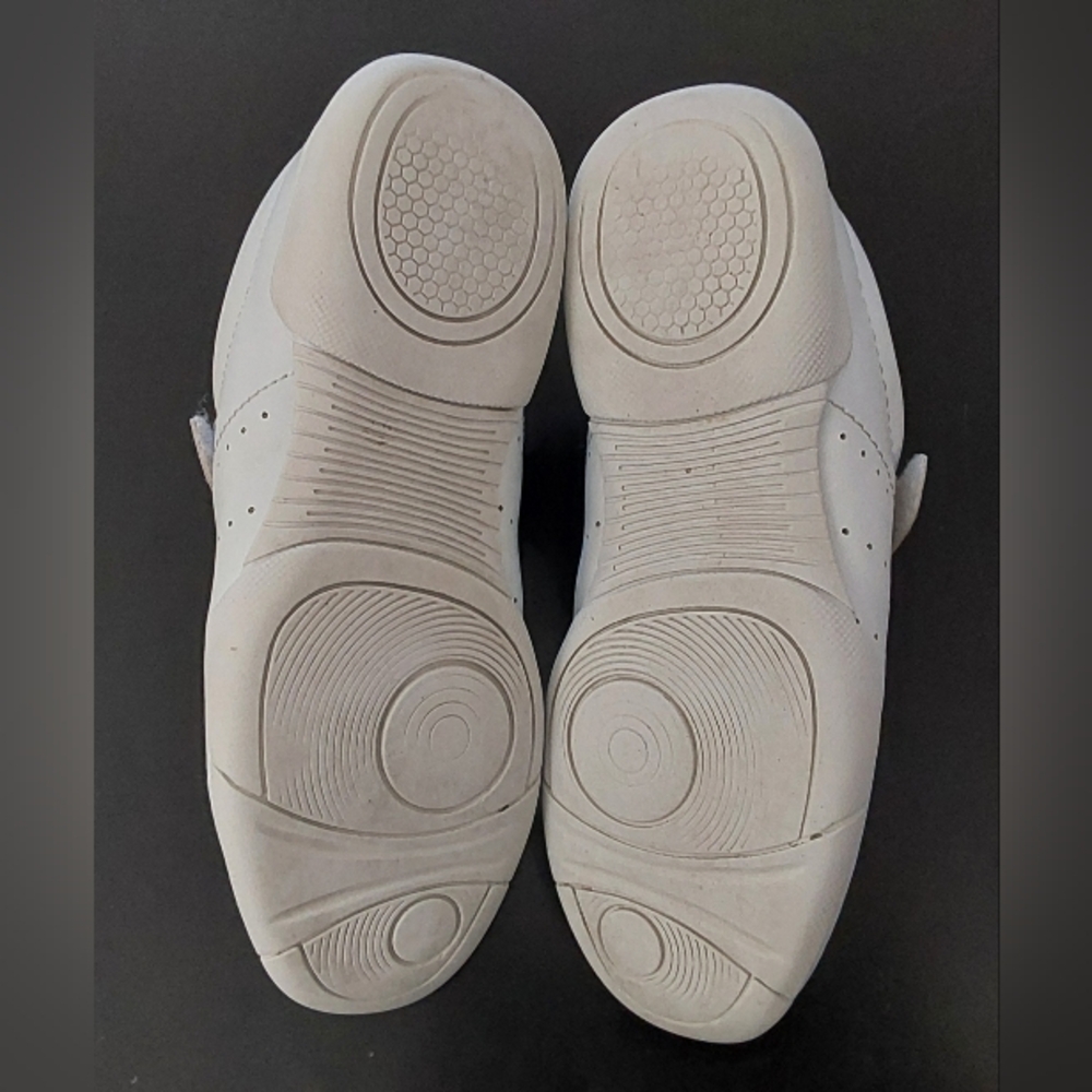 Sport White Cheer Shoes / Size 2 - Picture 5 of 6